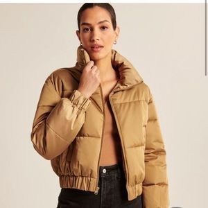 NWT ULTRA COLLECTION ABERCROMBIE PUFFER